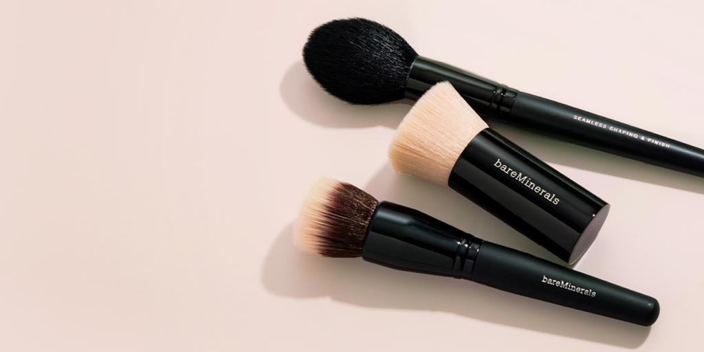 Easy methods to Clear Your Brushes & Make-up